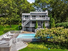 11 Deer Trail Road, Southampton NY 11968
