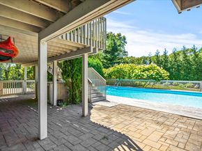 11 Deer Trail Road, Southampton NY 11968