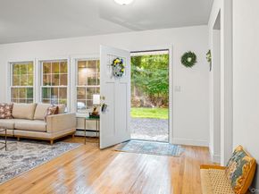 28 Christian Avenue, Setauket NY 11733