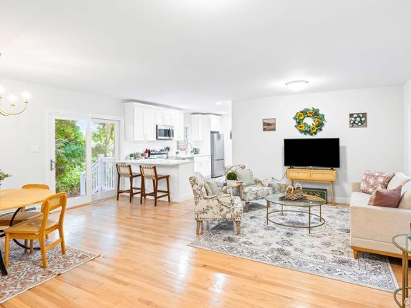 28 Christian Avenue, Setauket NY 11733