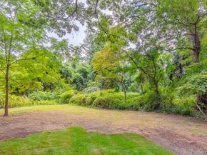 28 Christian Avenue, Setauket NY 11733