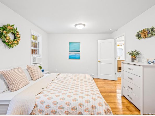 28 Christian Avenue, Setauket NY 11733