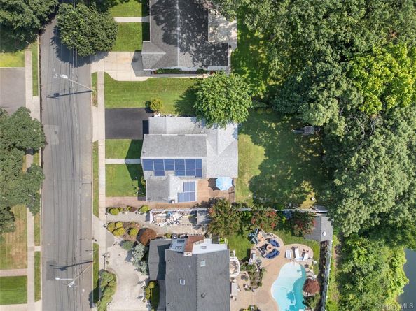 1850 Lenox Avenue, East Meadow NY 11554