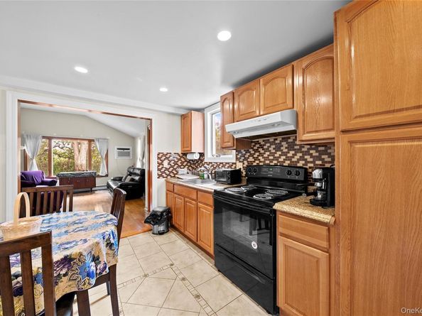 1850 Lenox Avenue, East Meadow NY 11554