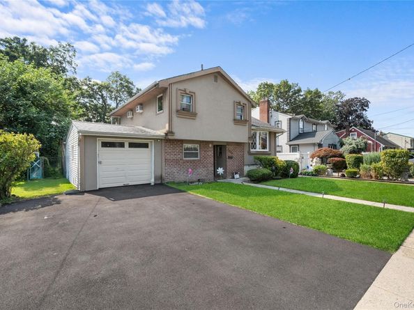 1850 Lenox Avenue, East Meadow NY 11554