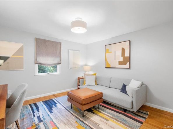 28 Parkway Circle, Scarsdale NY 10583