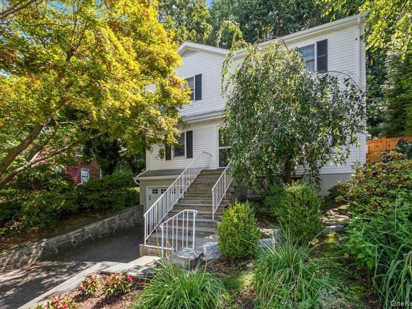 28 Parkway Circle, Scarsdale NY 10583