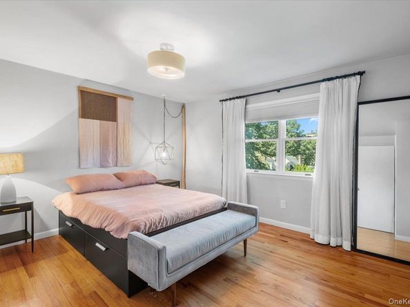 28 Parkway Circle, Scarsdale NY 10583