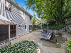28 Parkway Circle, Scarsdale NY 10583
