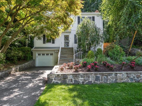 28 Parkway Circle, Scarsdale NY 10583