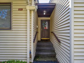 129C Columbia Court, Yorktown Heights NY 10598