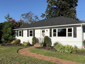 11 E Bay Drive