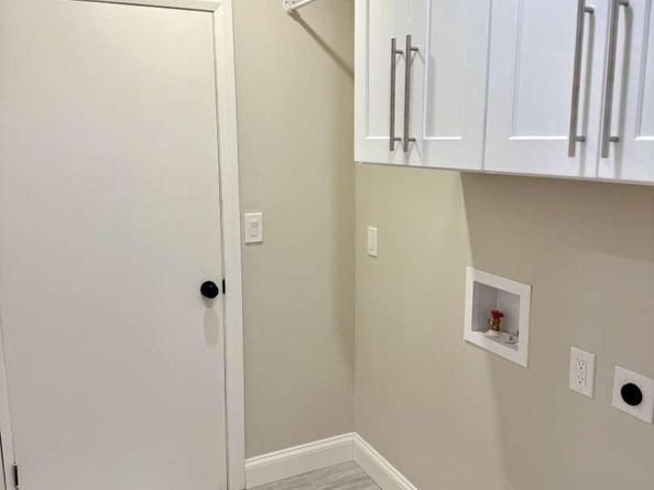 11 E Bay Drive, West Islip NY 11795