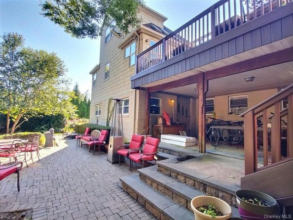 467 Susan Court, West Hempstead NY 11552