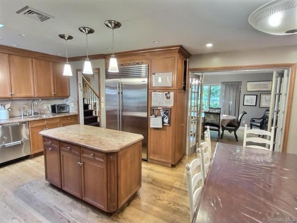 467 Susan Court, West Hempstead NY 11552