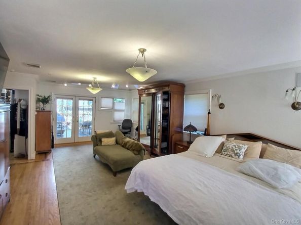 467 Susan Court, West Hempstead NY 11552