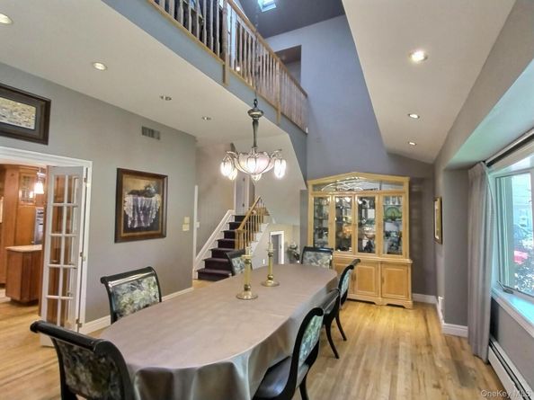 467 Susan Court, West Hempstead NY 11552