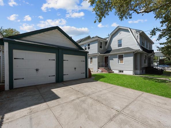 10708 132nd Street, Richmond Hill NY 11419