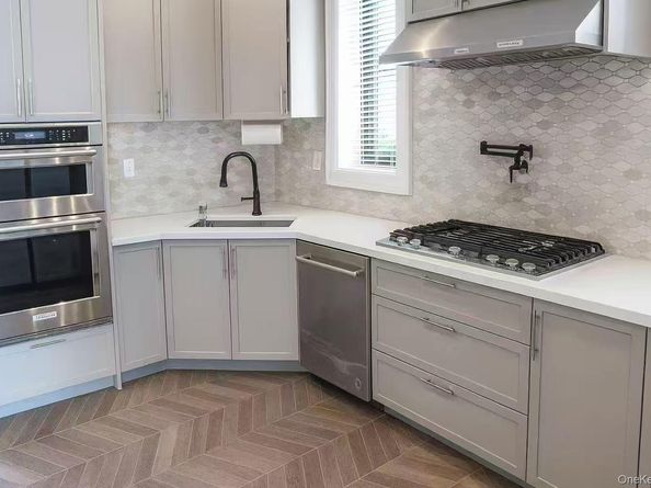 5717 58th Street, Maspeth NY 11378
