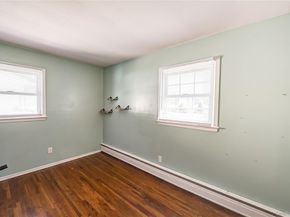 16 Adams Place, West Islip NY 11795