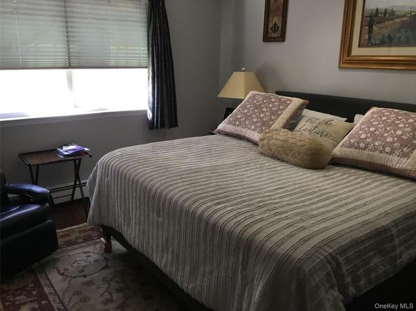 683 VAN DAM STREET VAN DAM Street, North Woodmere NY 11581-3521