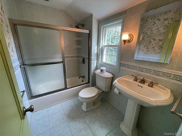 712 De Mott Ave Avenue, Baldwin NY 11510