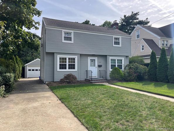 712 De Mott Ave Avenue, Baldwin NY 11510