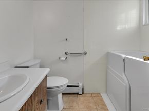282 N Oak Street, Massapequa NY 11758