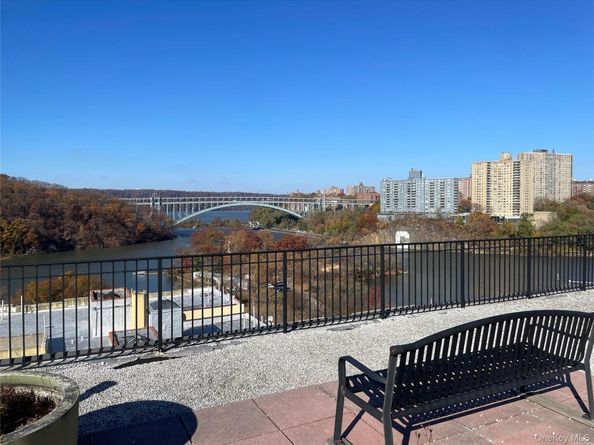 579 West 215 Street 2F, New York (Manhattan) NY 10034