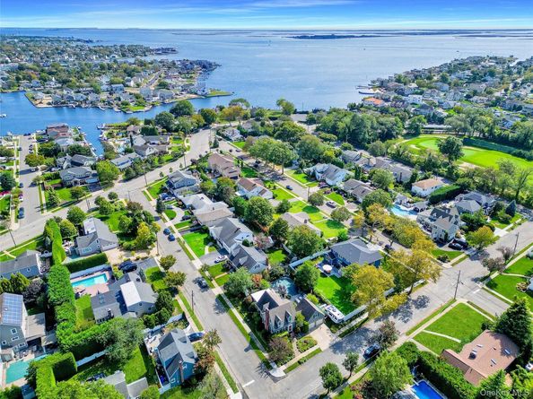 102 Shinnecock Avenue, Massapequa NY 11758