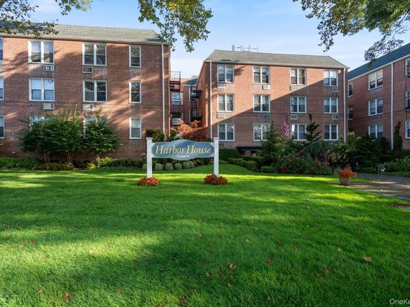 16 Main 3C, East Rockaway NY 11518