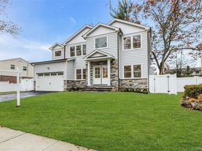 10 Beth Lane, Plainview NY 11803
