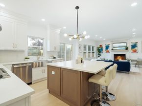 10 Beth Lane, Plainview NY 11803