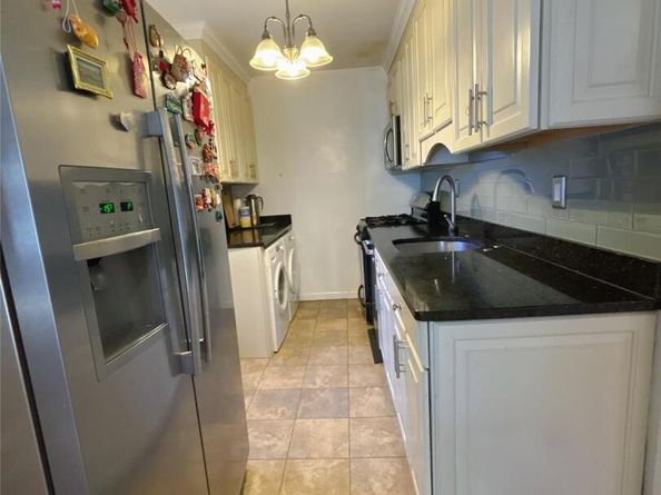 255-10 61st Avenue 907, Little Neck NY 11362