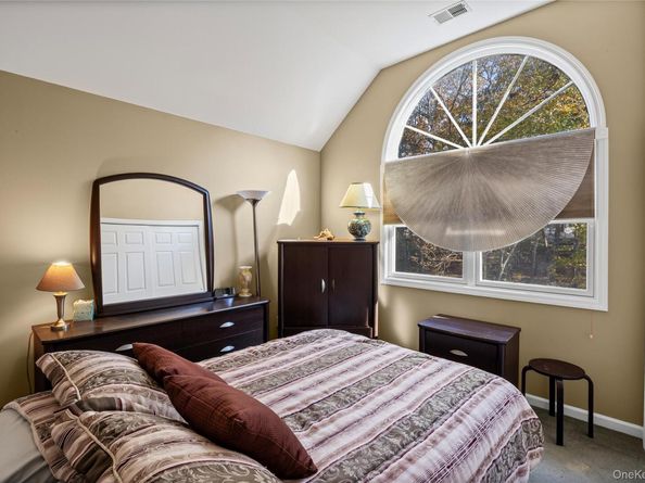 20 Tulip Court, Moriches NY 11955