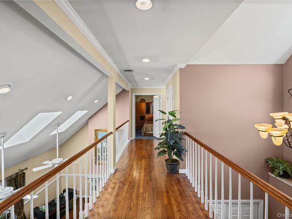 20 Tulip Court, Moriches NY 11955