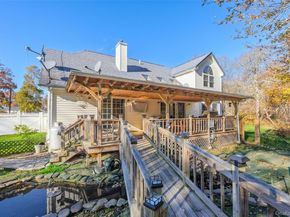 20 Tulip Court, Moriches NY 11955