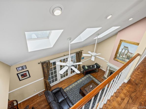 20 Tulip Court, Moriches NY 11955