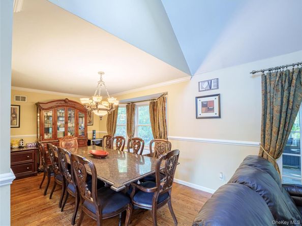 20 Tulip Court, Moriches NY 11955