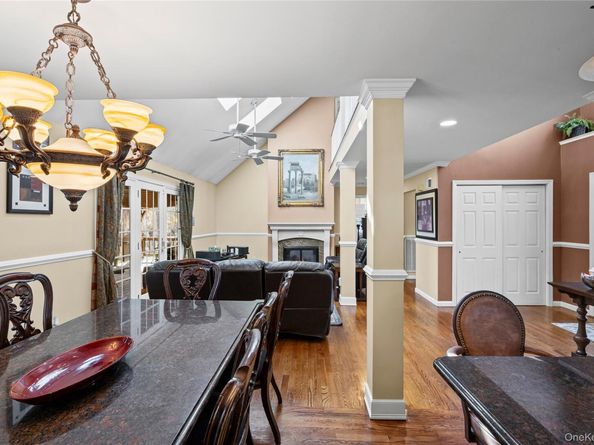 20 Tulip Court, Moriches NY 11955