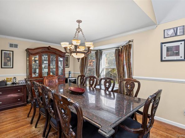 20 Tulip Court, Moriches NY 11955