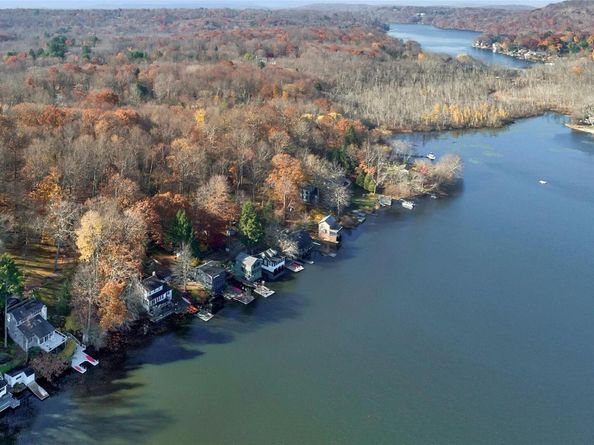 39 Knapp Road, South Salem NY 10590