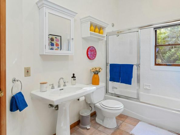 39 Knapp Road, South Salem NY 10590