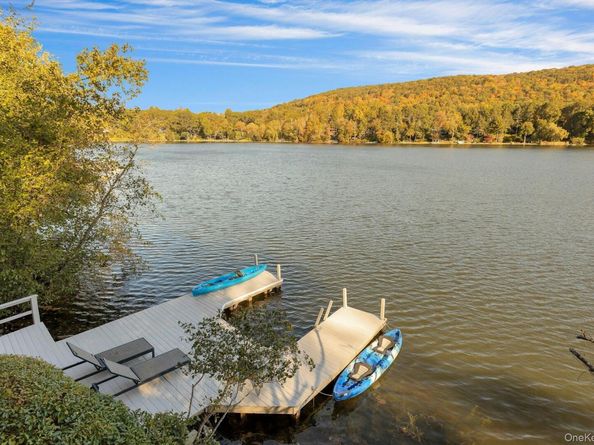 39 Knapp Road, South Salem NY 10590