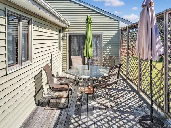 481 Peconic Bay Boulevard, Aquebogue NY 11931