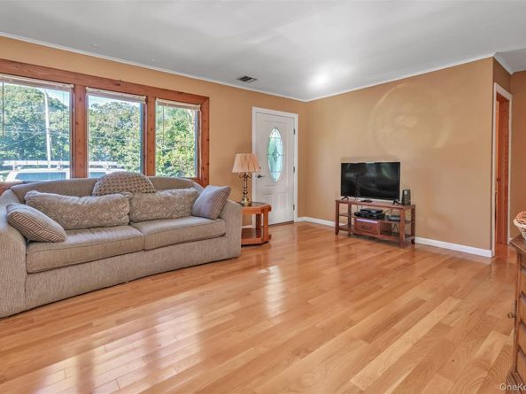 481 Peconic Bay Boulevard, Aquebogue NY 11931
