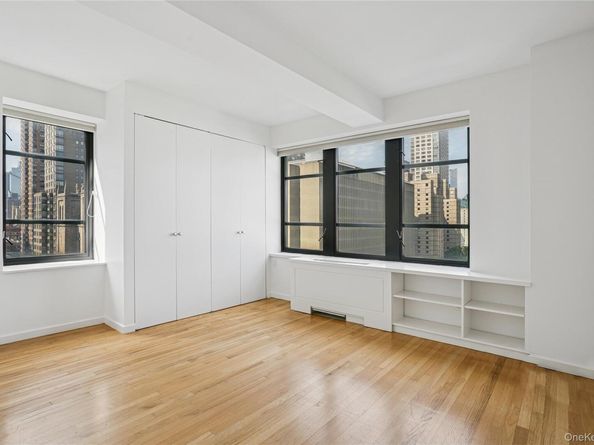 43 W 61st Street 12F, New York (Manhattan) NY 10023