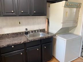 73-24 255th Street H2, Glen Oaks NY 11004