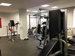 143-20 Hoover Avenue 605, Briarwood NY 11435