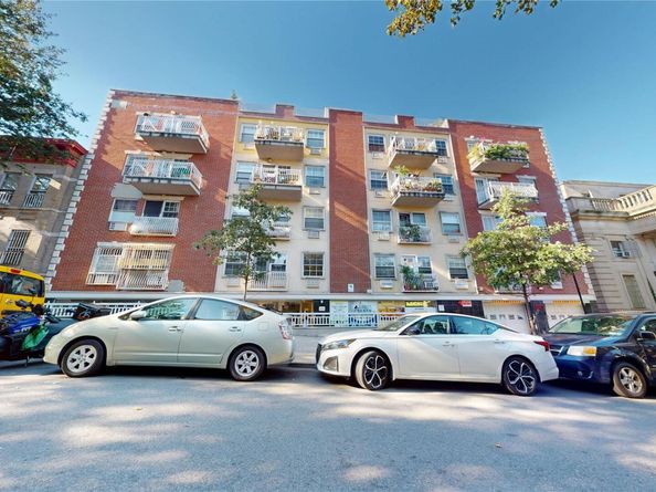 420 42nd Street 1E, Brooklyn NY 11232